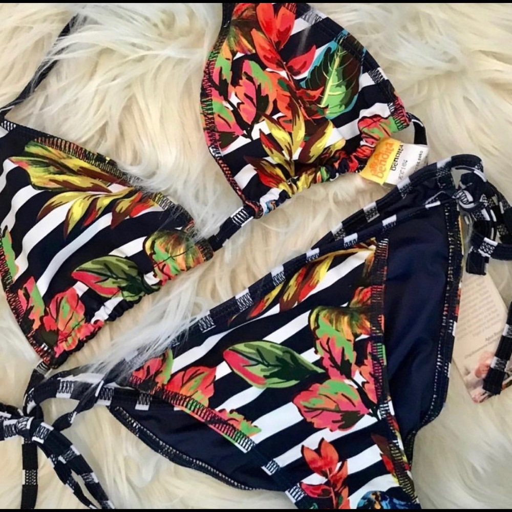Agua bendita bikini set